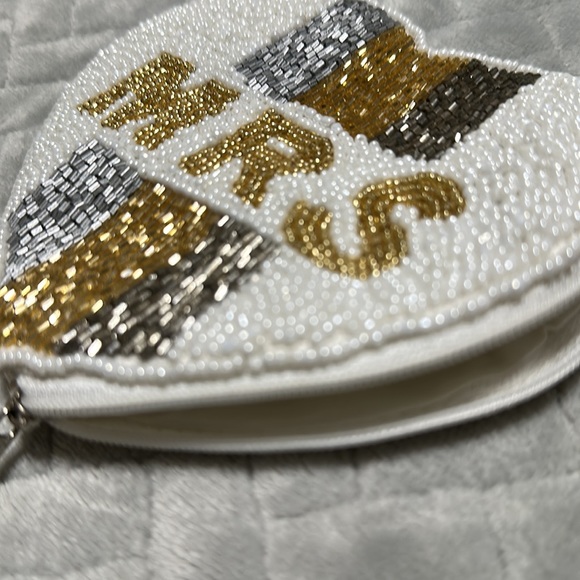 Mrs. Beaded Coin Pouch - Picture 5 of 6